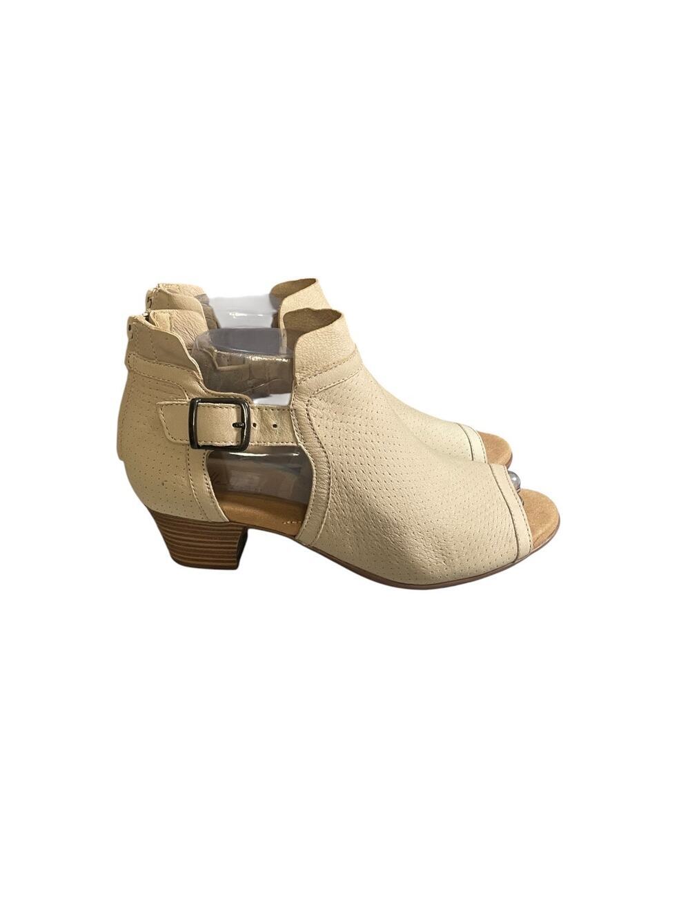 Clarks Women’s Valarie Kimble Open Toe Perforated Beige Leather Booties 7.5M